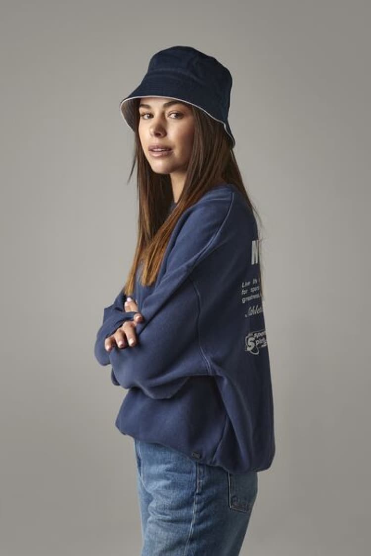 Bucket hat
